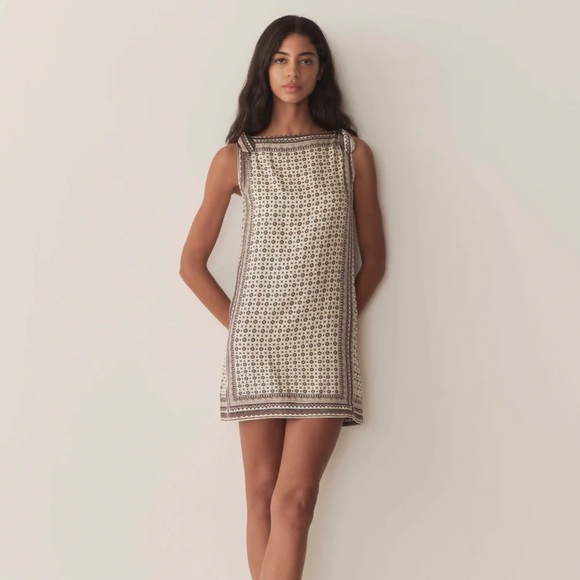 Doen Malia Dress - Cream Sheath Mini Dress Sleeveless Crew Neck - Picture 4 of 5